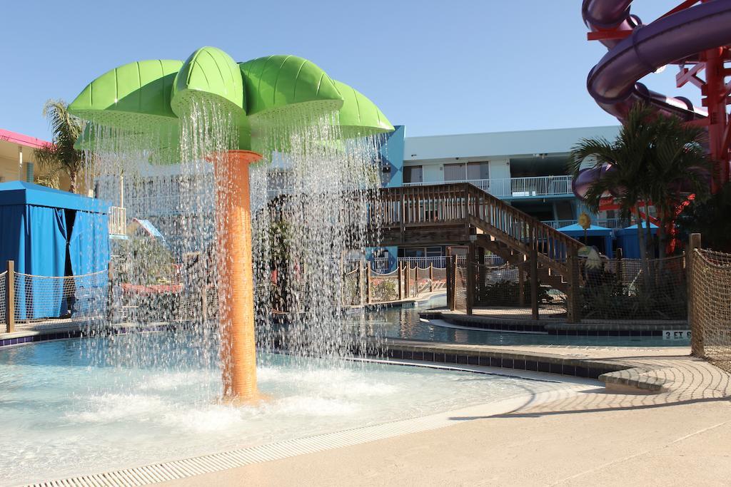 Отель Ramada By Wyndham Flamingo Water Park Киссимми Экстерьер фото